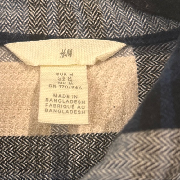 Oversized H&M Navy and Cream Plaid Flannel Shirt - Picture 6 of 8